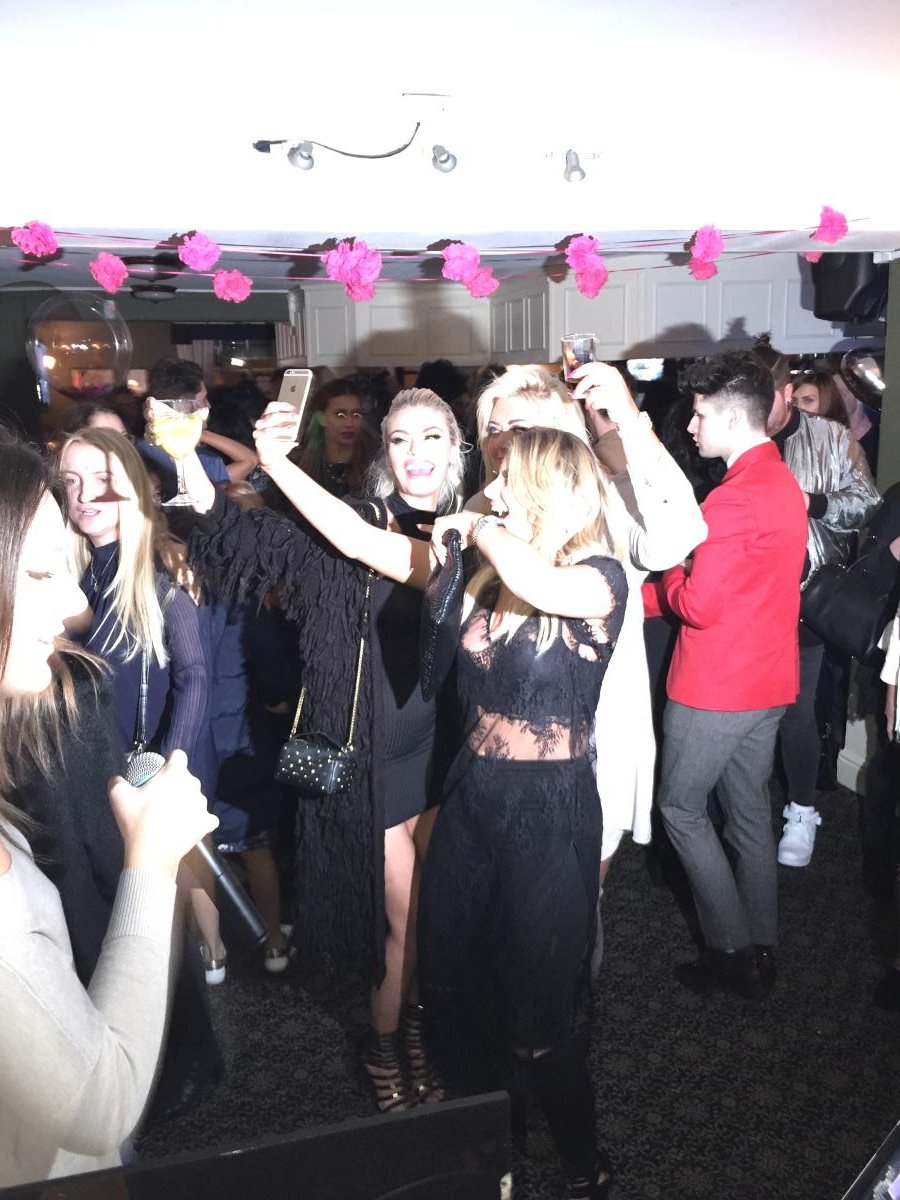 Image of caption_43